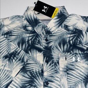 Under Armour Fishing Shirt Mens L UA Dockside Button down Blue Palm Print NWT